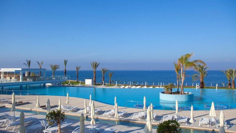 king-evelthon-beach-hotel-and-resort קינג אבלטון